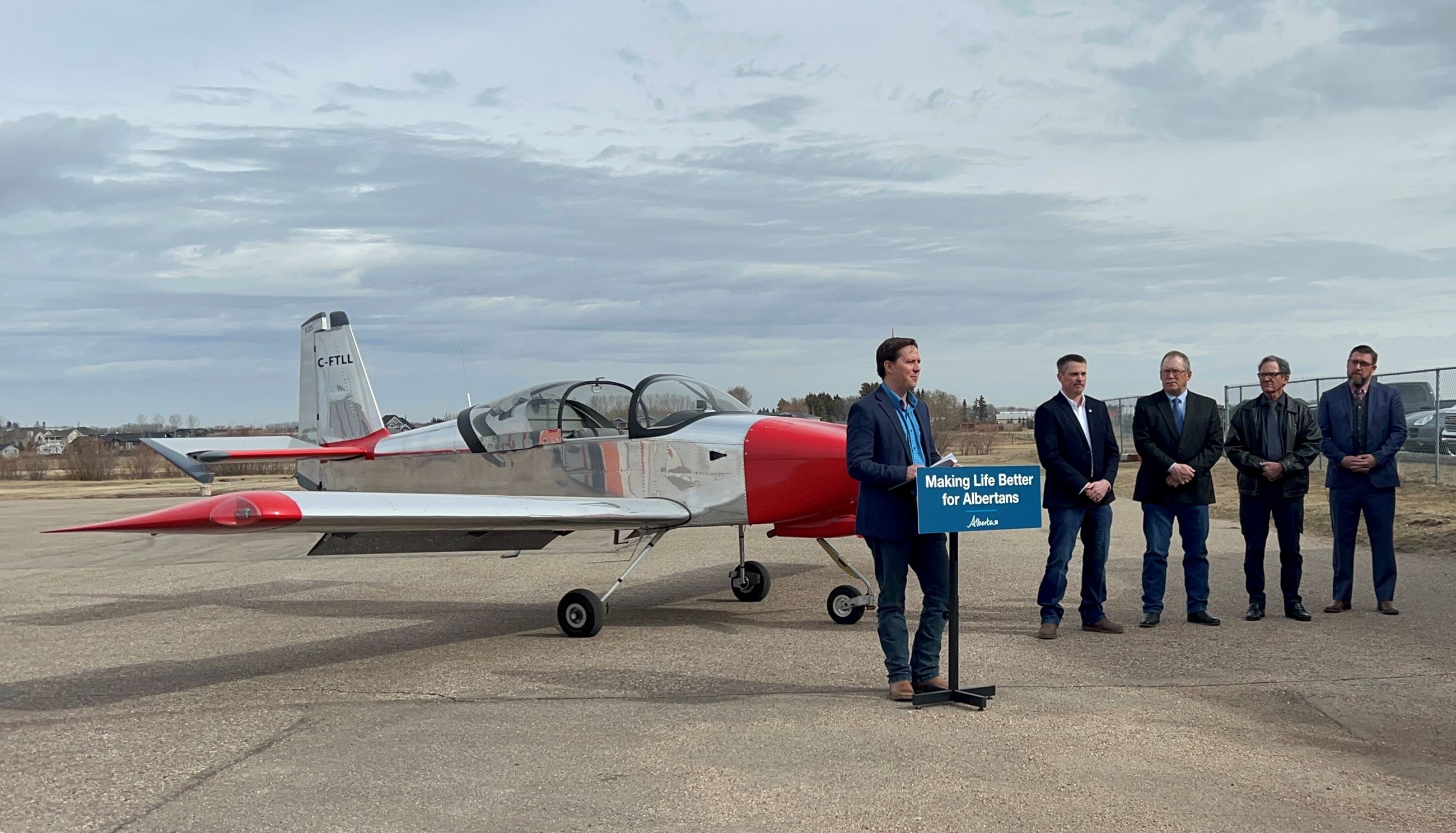 Minister Dreeshen and Minister Horner